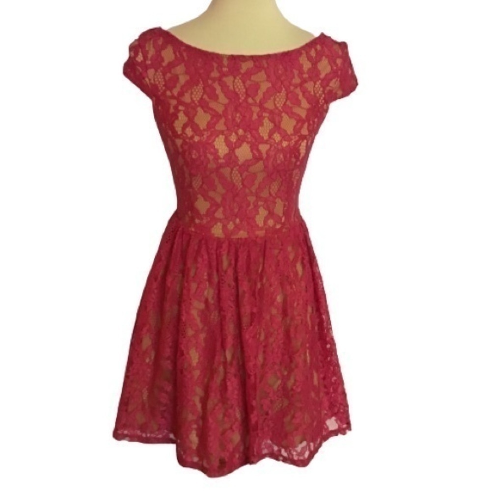 Bright lace pin up style dress